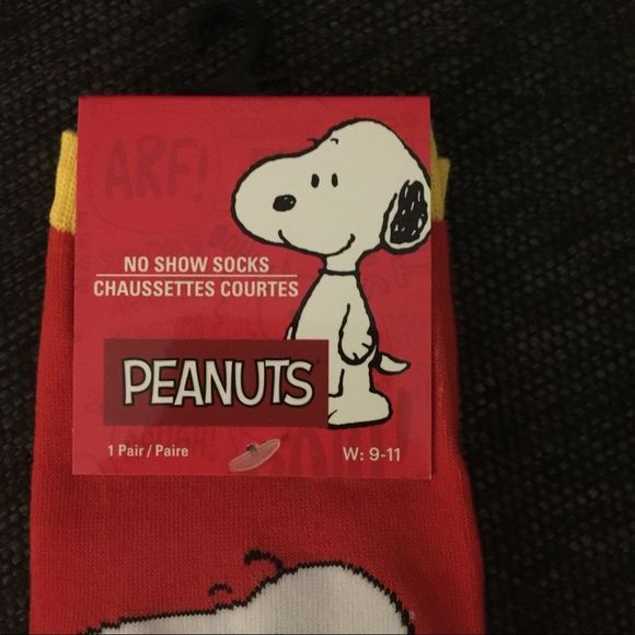 Peanuts Snoopy with Woodstock Socks. NWT - Picture 2 of 3